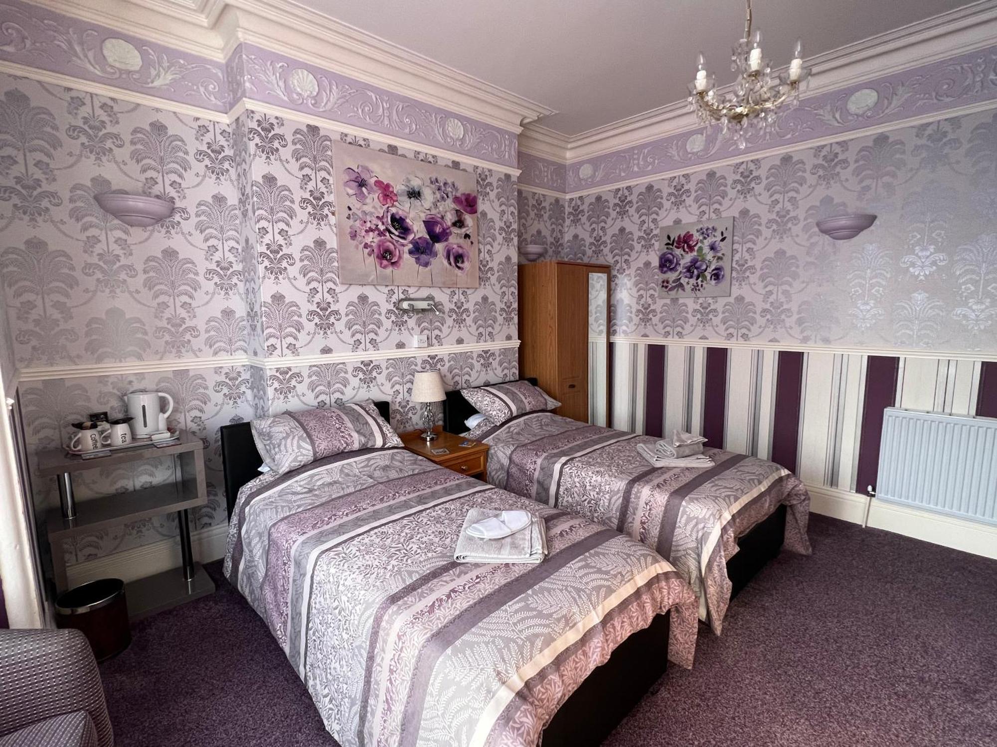 Hotel Clarence House Skegness Exterior foto