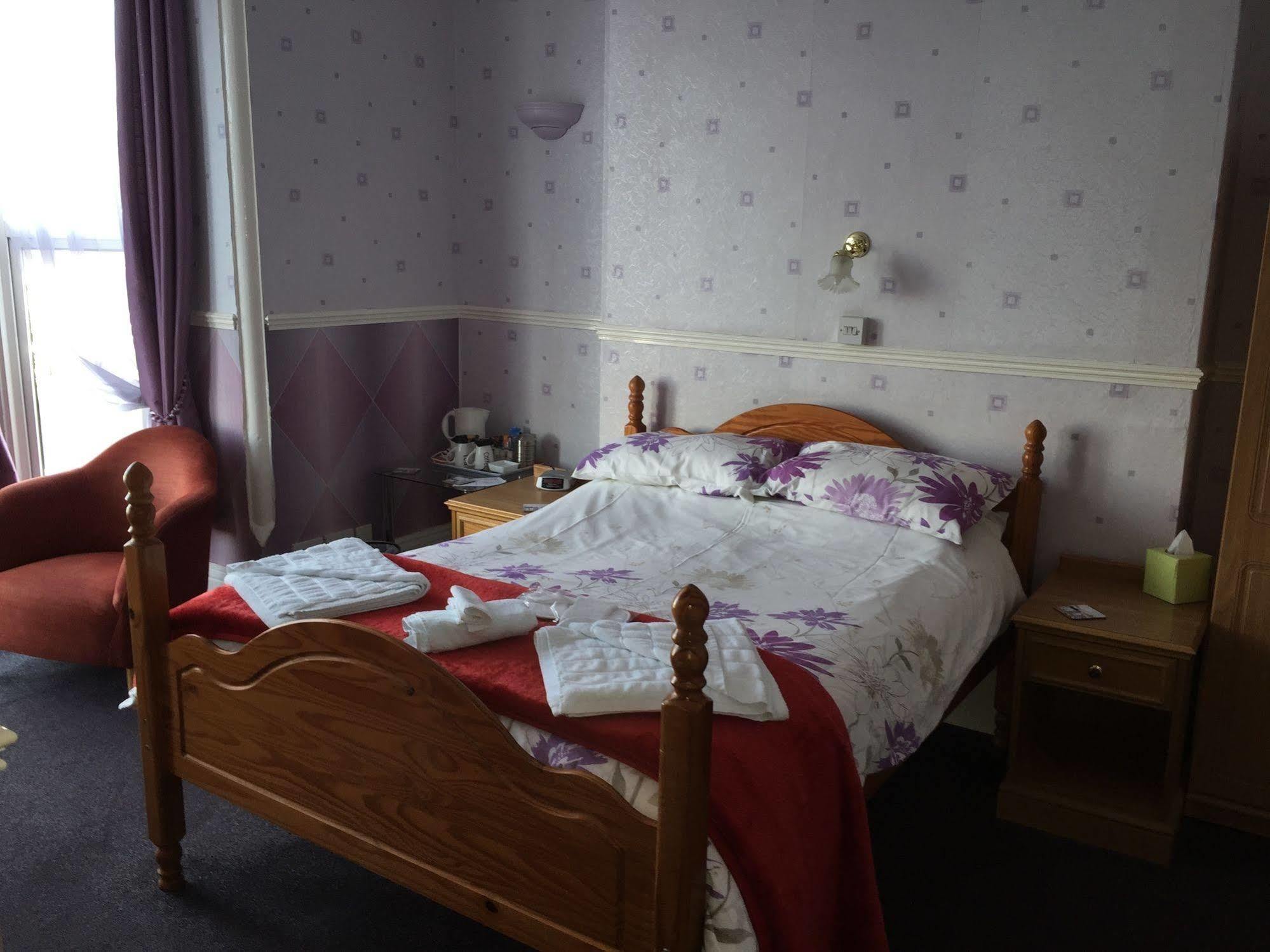 Hotel Clarence House Skegness Exterior foto