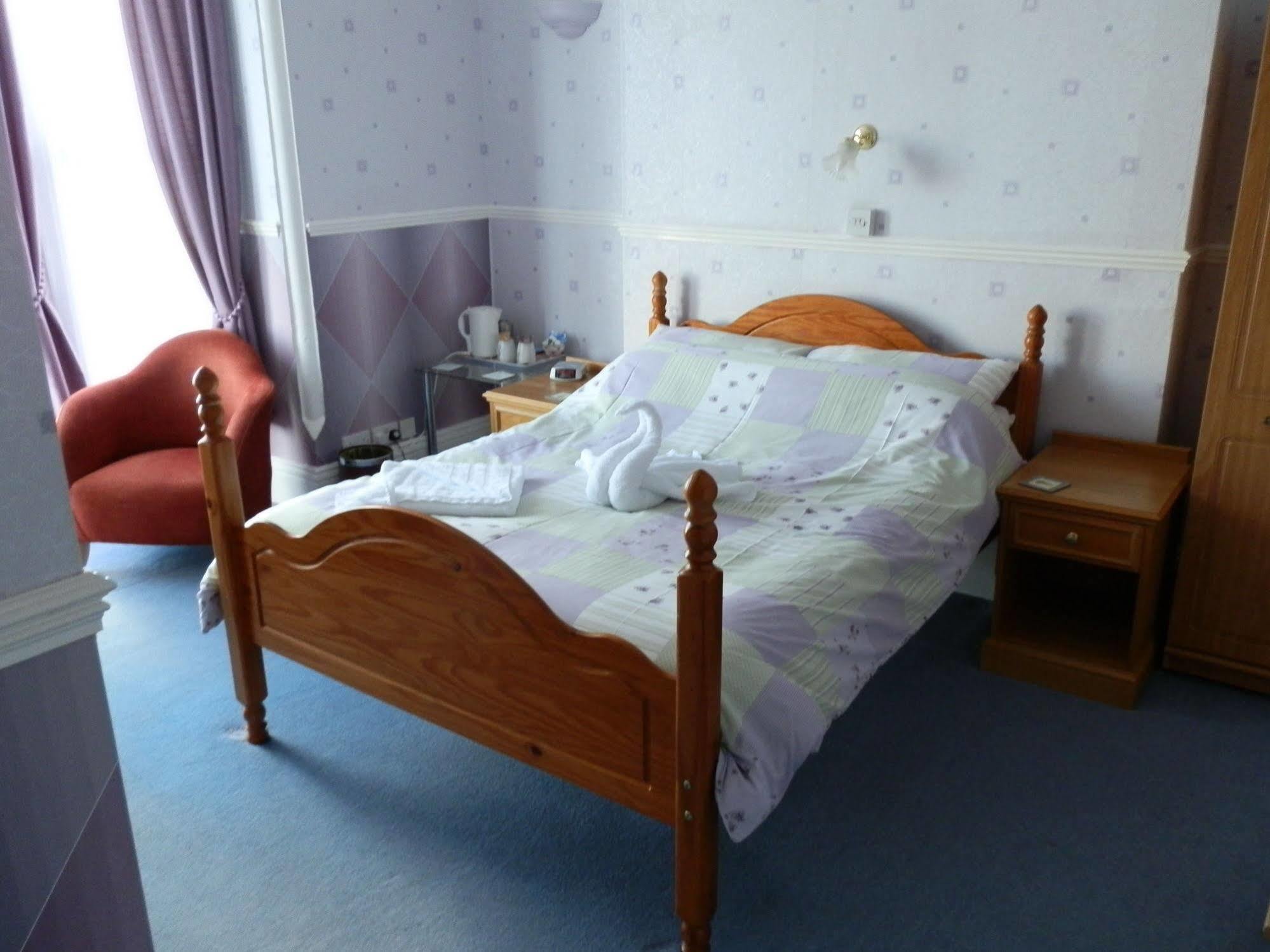 Hotel Clarence House Skegness Exterior foto