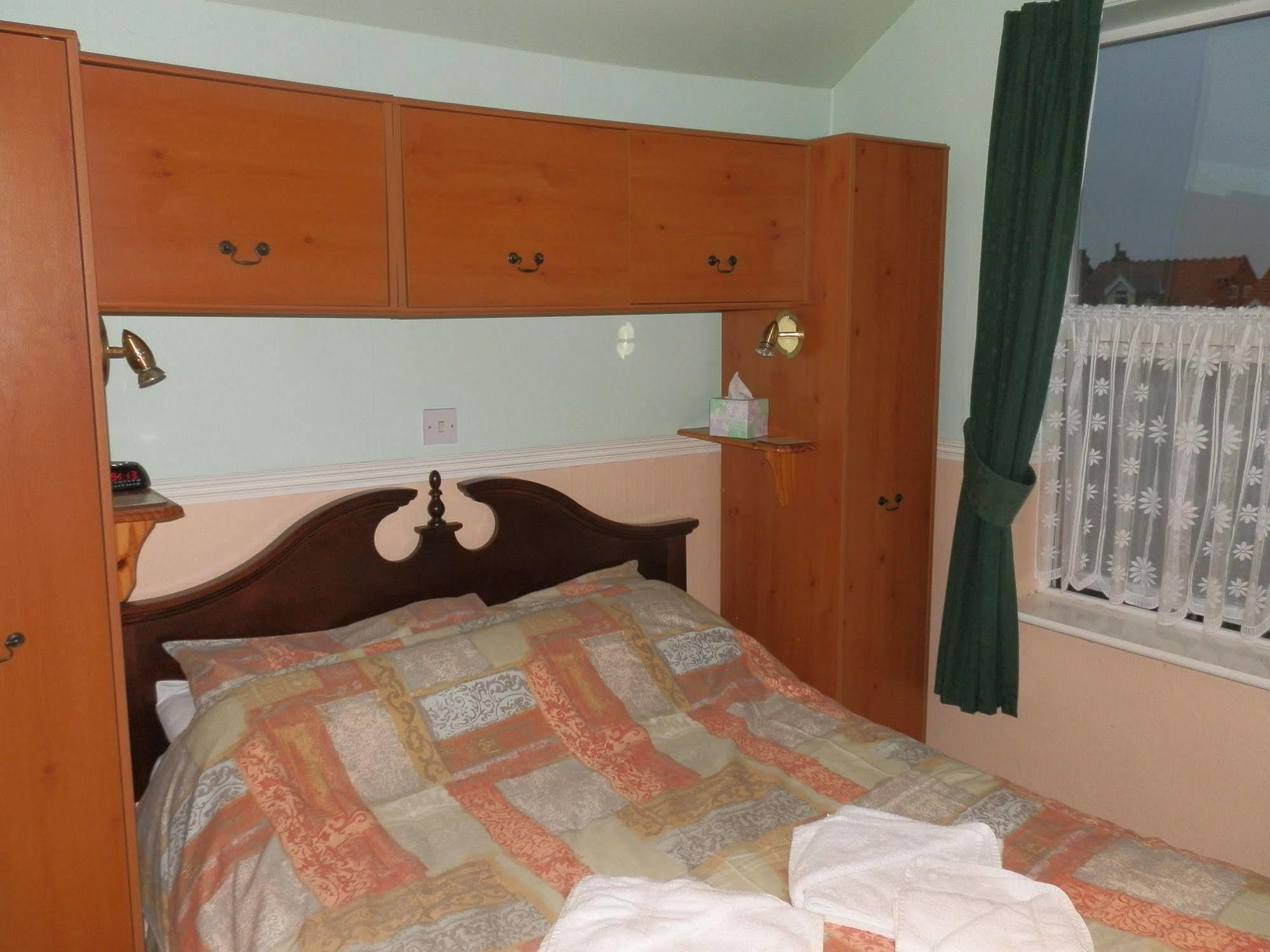 Hotel Clarence House Skegness Exterior foto