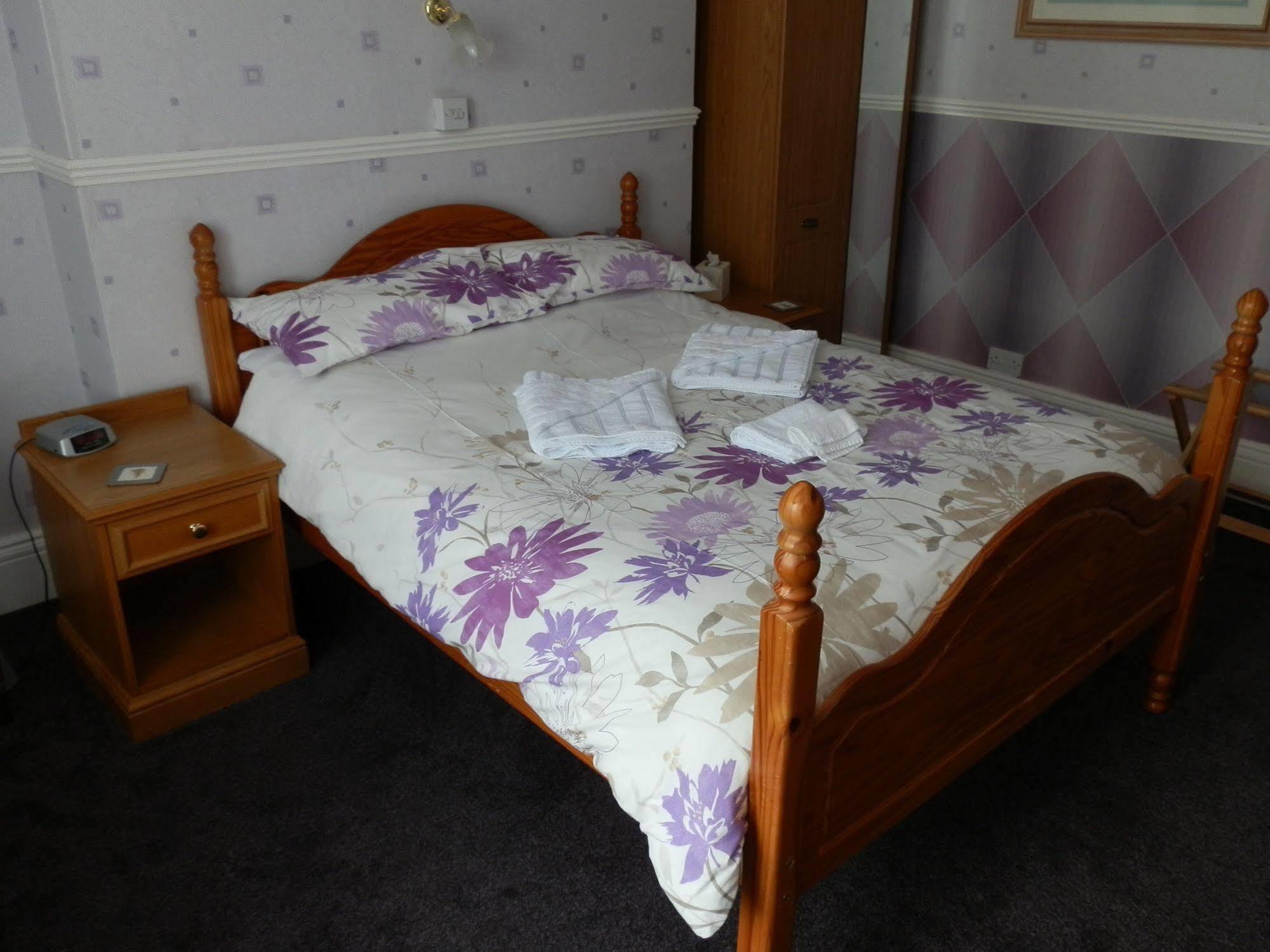 Hotel Clarence House Skegness Exterior foto