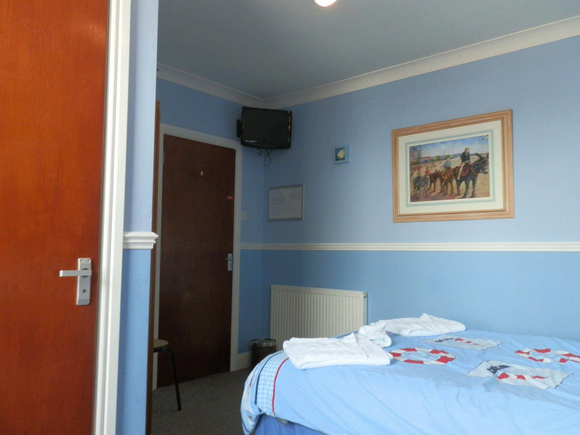 Hotel Clarence House Skegness Exterior foto